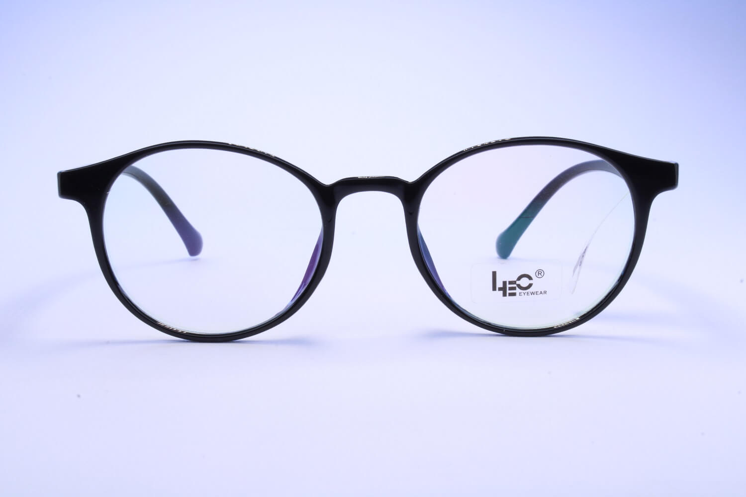 LEO – FR563819